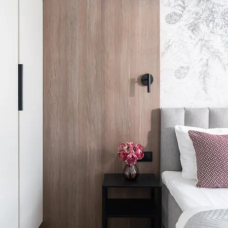 Ina Rent - Mieszczanska Апартаменты Вроцлав